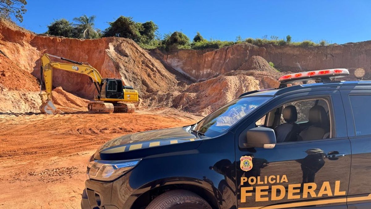 Polícia Federal interrompe extração ilegal de areia em fazenda de Ibiraci