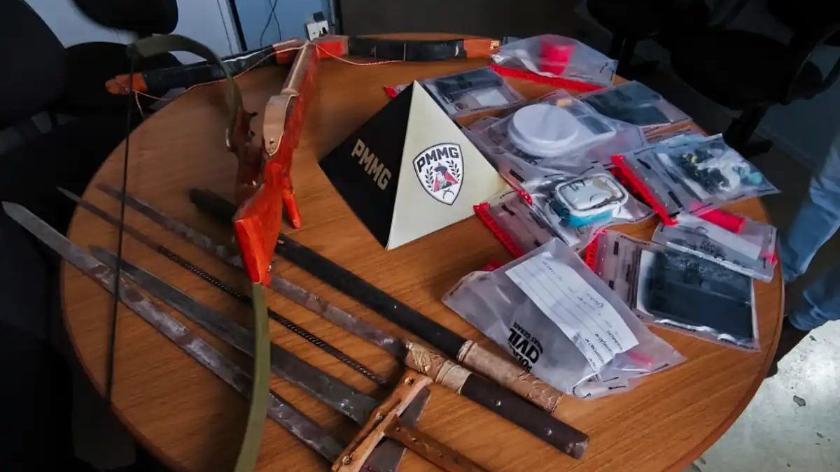 Operação prende três e apreende drogas e armas artesanais em Juruaia