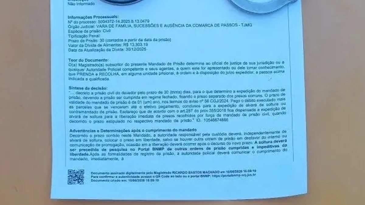 Fiscalização em ônibus localiza passageiro procurado na MG-344, em Itaú de Minas